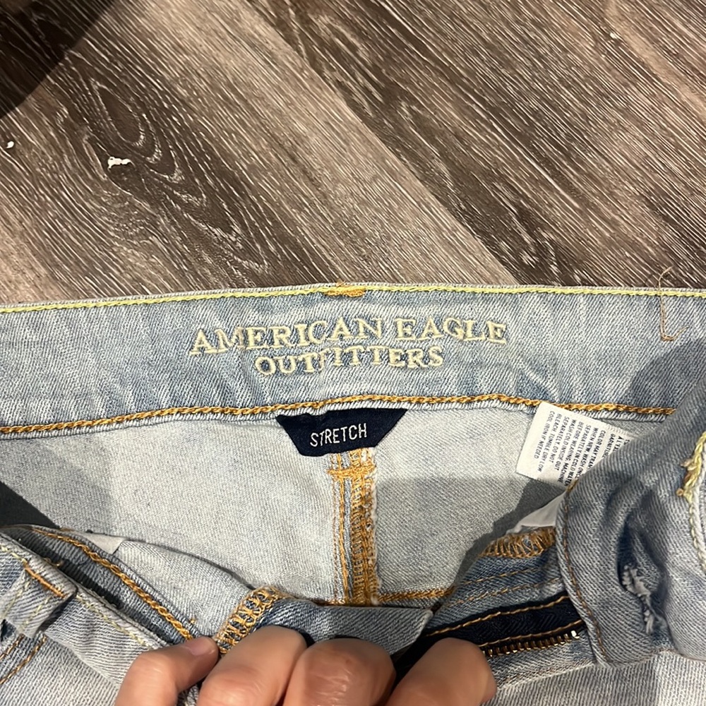 Shorts - Picture 2 of 3